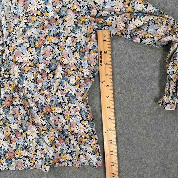 Abercrombie & Fitch V-Neck Peasant Blouse Size Medium Daisy Print 3/4 Sleeve - Picture 5 of 8